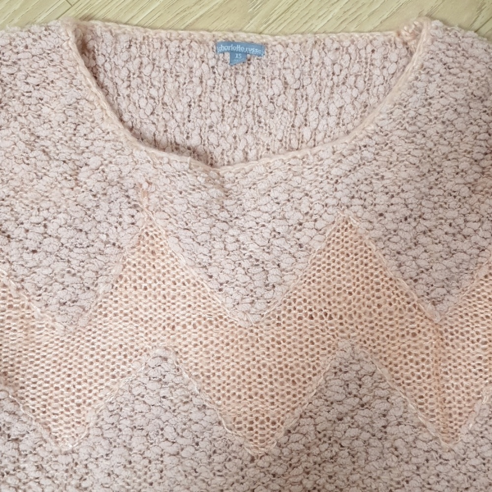Pink fluffy sweater - Picture 2 of 3